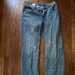 levi’s mid rise jeans